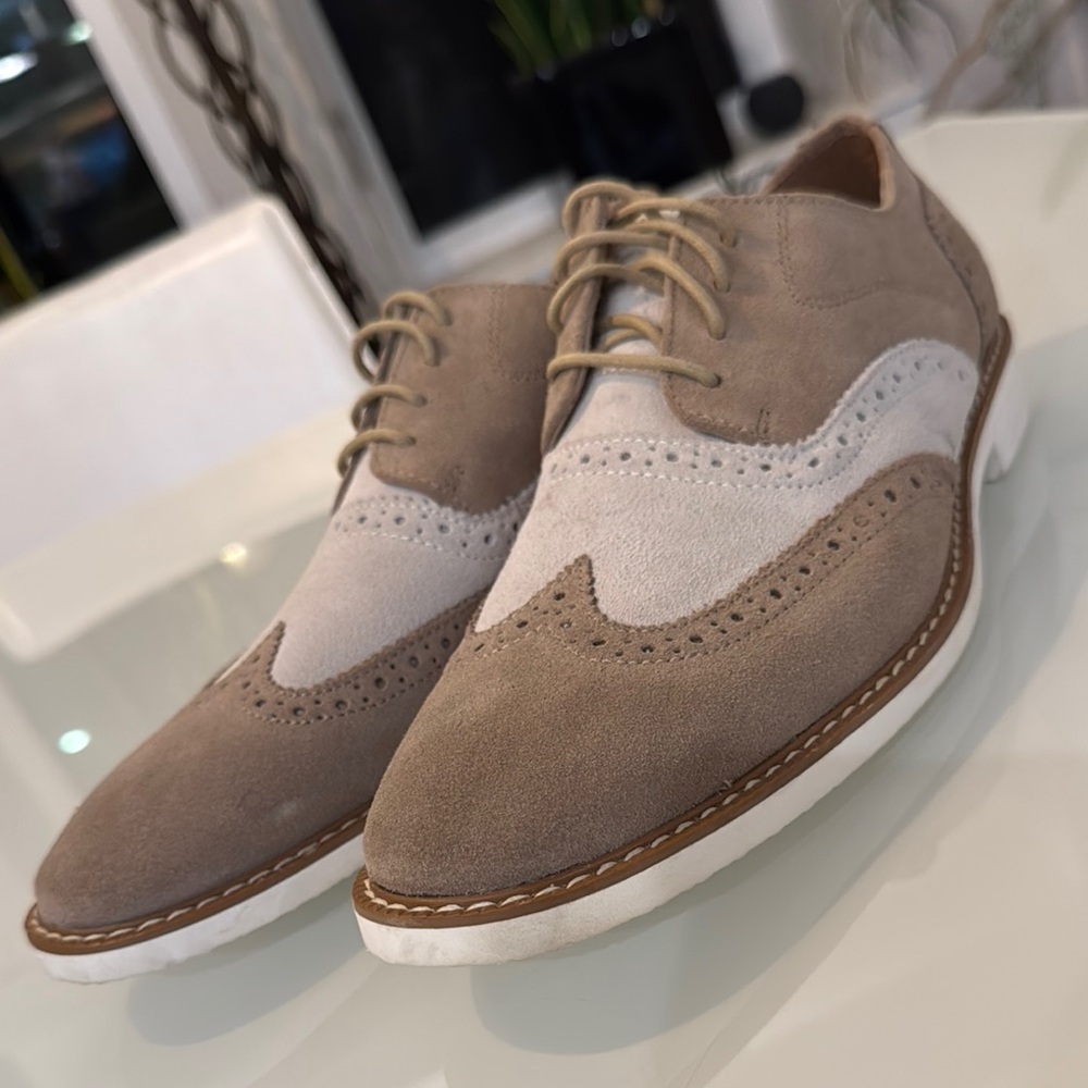 Stacy Adams Brogues - size 8